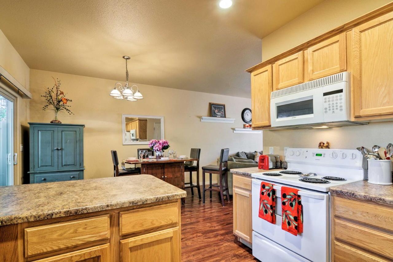 Kanab Condo With Pool And Ac Less Than 1 Mi To Attractions! Exterior photo